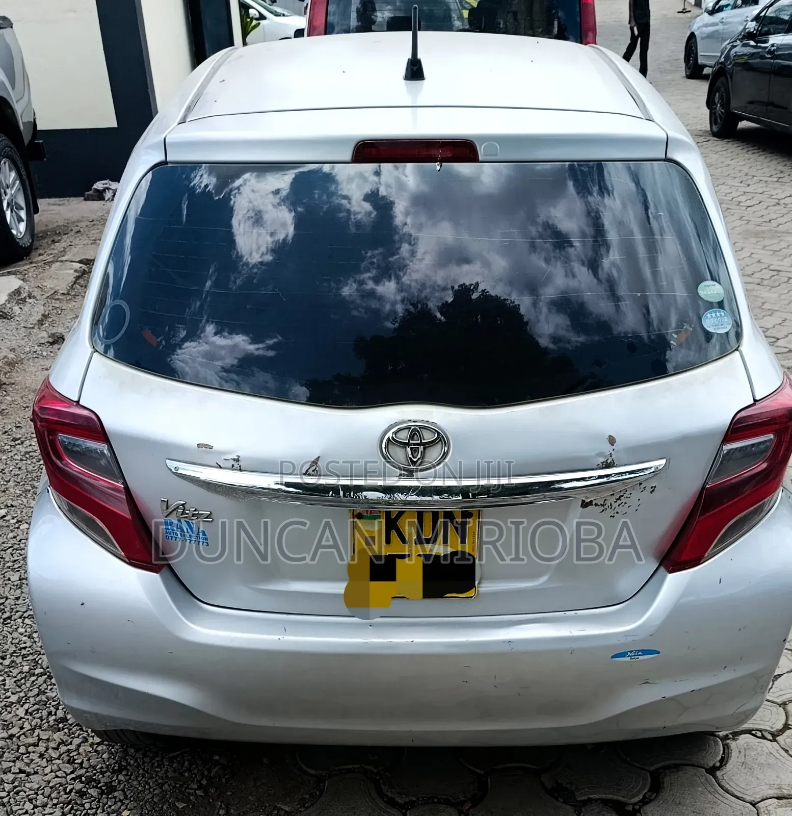 Toyota Vitz 2016 Gray
