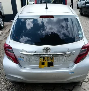 Toyota Vitz 2016 Gray