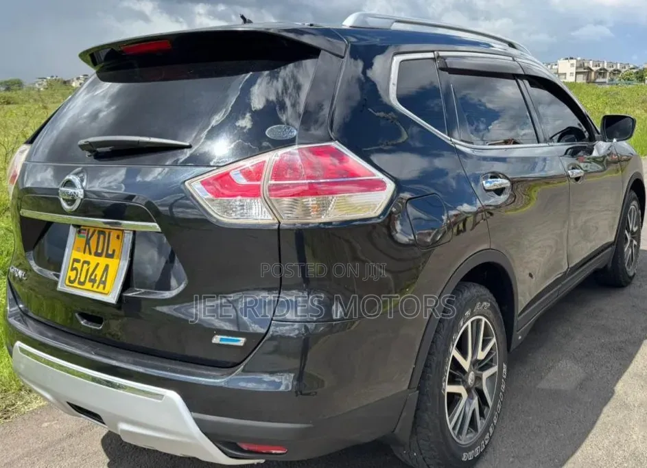 Nissan X-Trail 2014 Matt Black