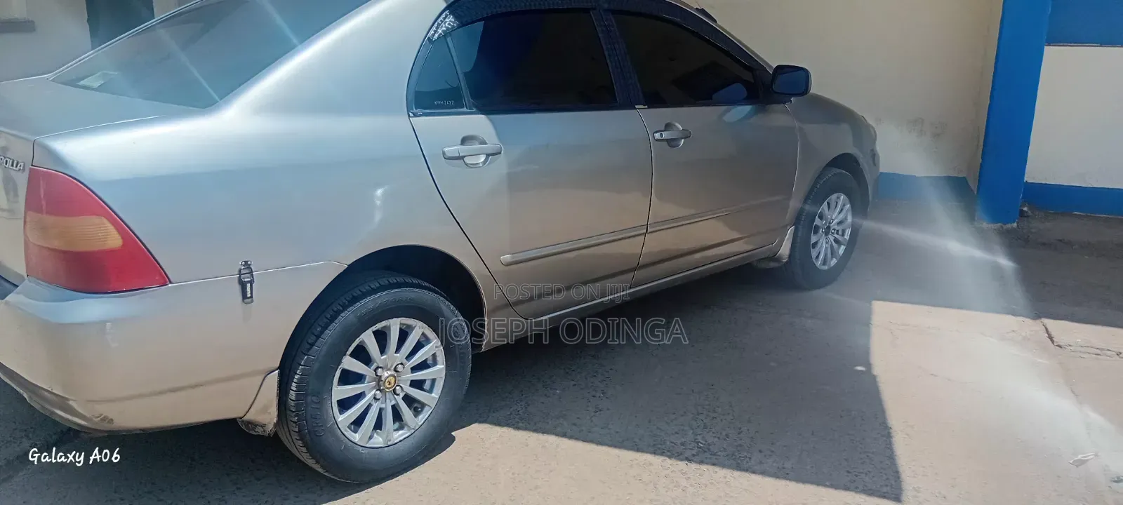 Toyota Corolla 2002 Gold