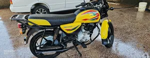 Bajaj Boxer 125 2025 Yellow