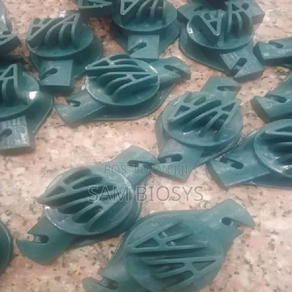 W Insulators Craw. 100pcs