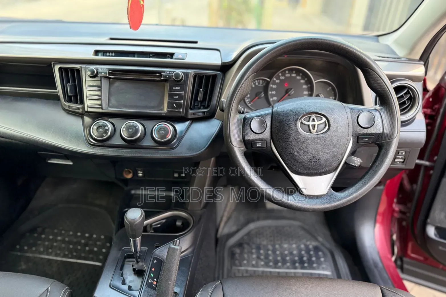 Toyota RAV4 2018 Red