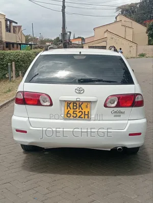 Toyota Caldina 2002 White