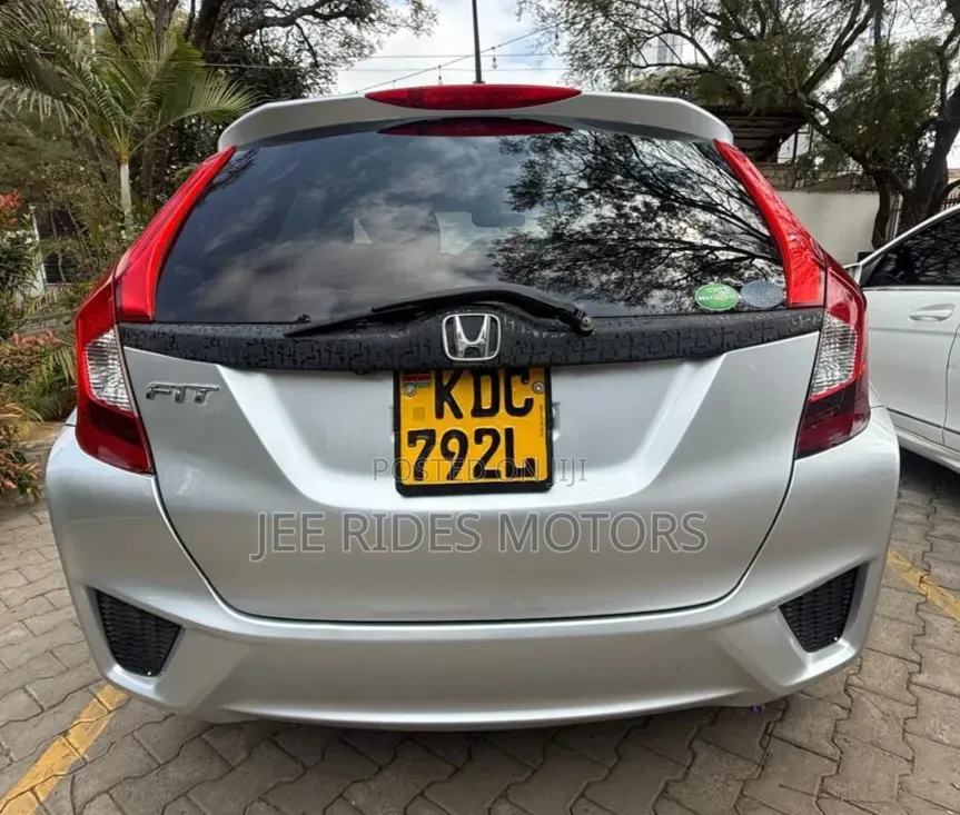 Honda Fit 2015