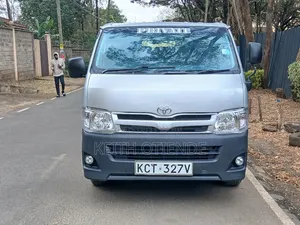 Toyota HiAce 2012 Silver