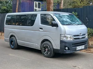 Toyota HiAce 2012 Silver