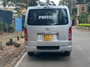 Toyota HiAce 2012 Silver