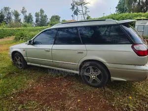 Subaru Legacy 2000 Silver