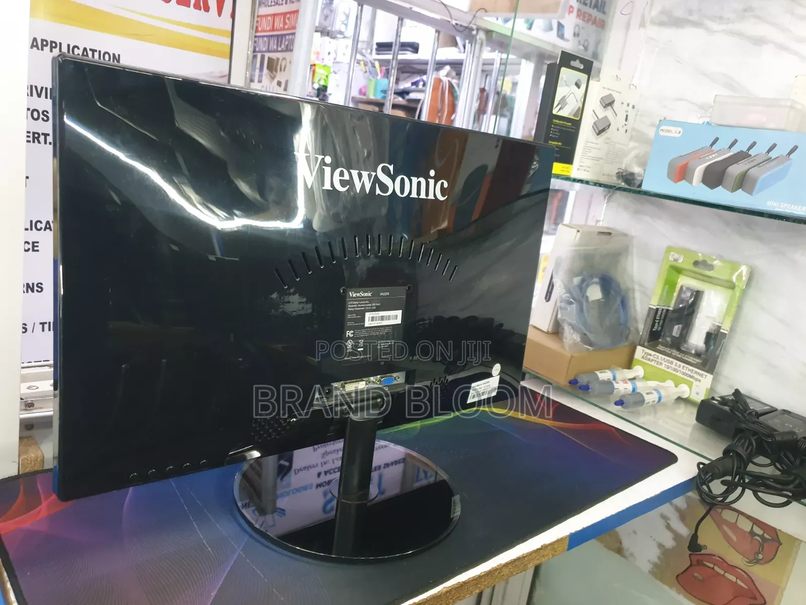 22"monitor