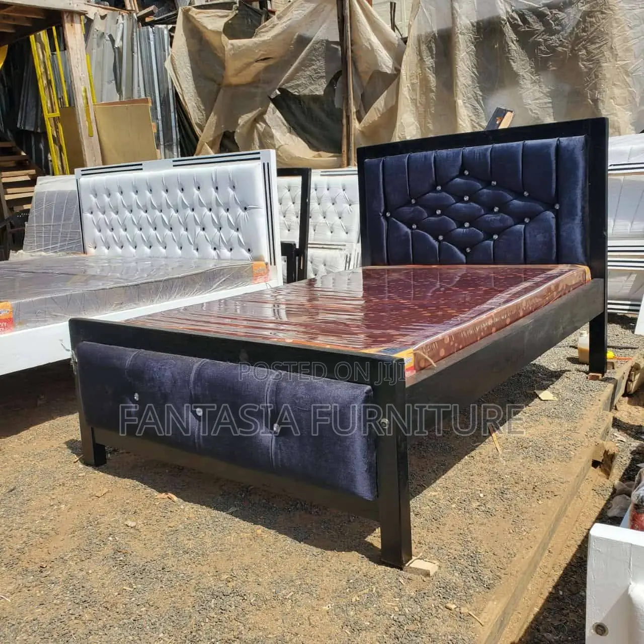 5x6 Navy Blue Diamond Tufted Mocket Bed