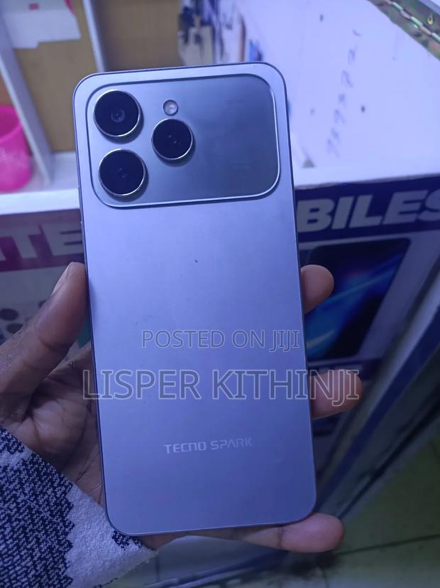 Tecno Spark 40 128 GB Gray