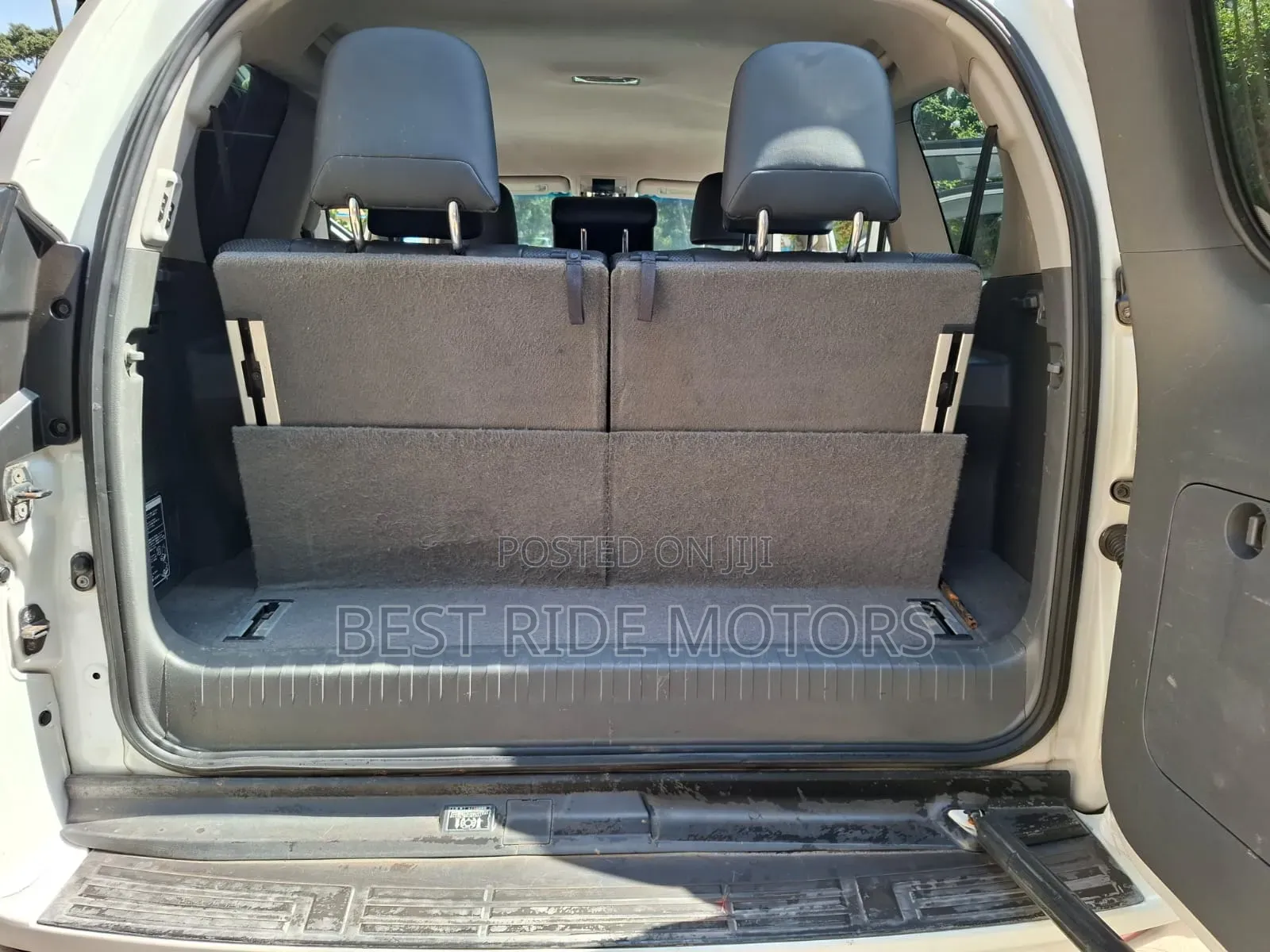 Toyota Land Cruiser Prado 2.7 i 2011 White