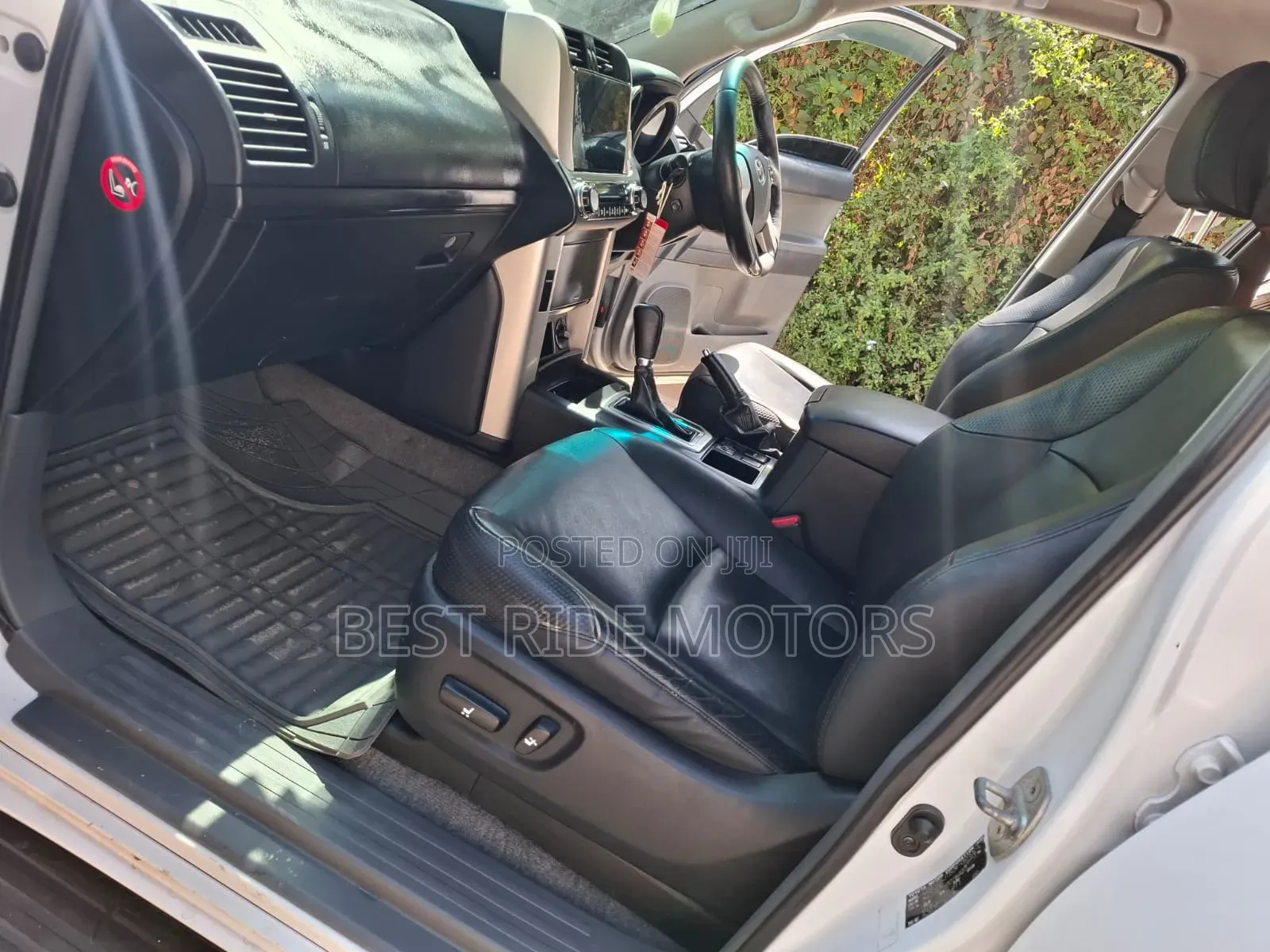 Toyota Land Cruiser Prado 2.7 i 2011 White