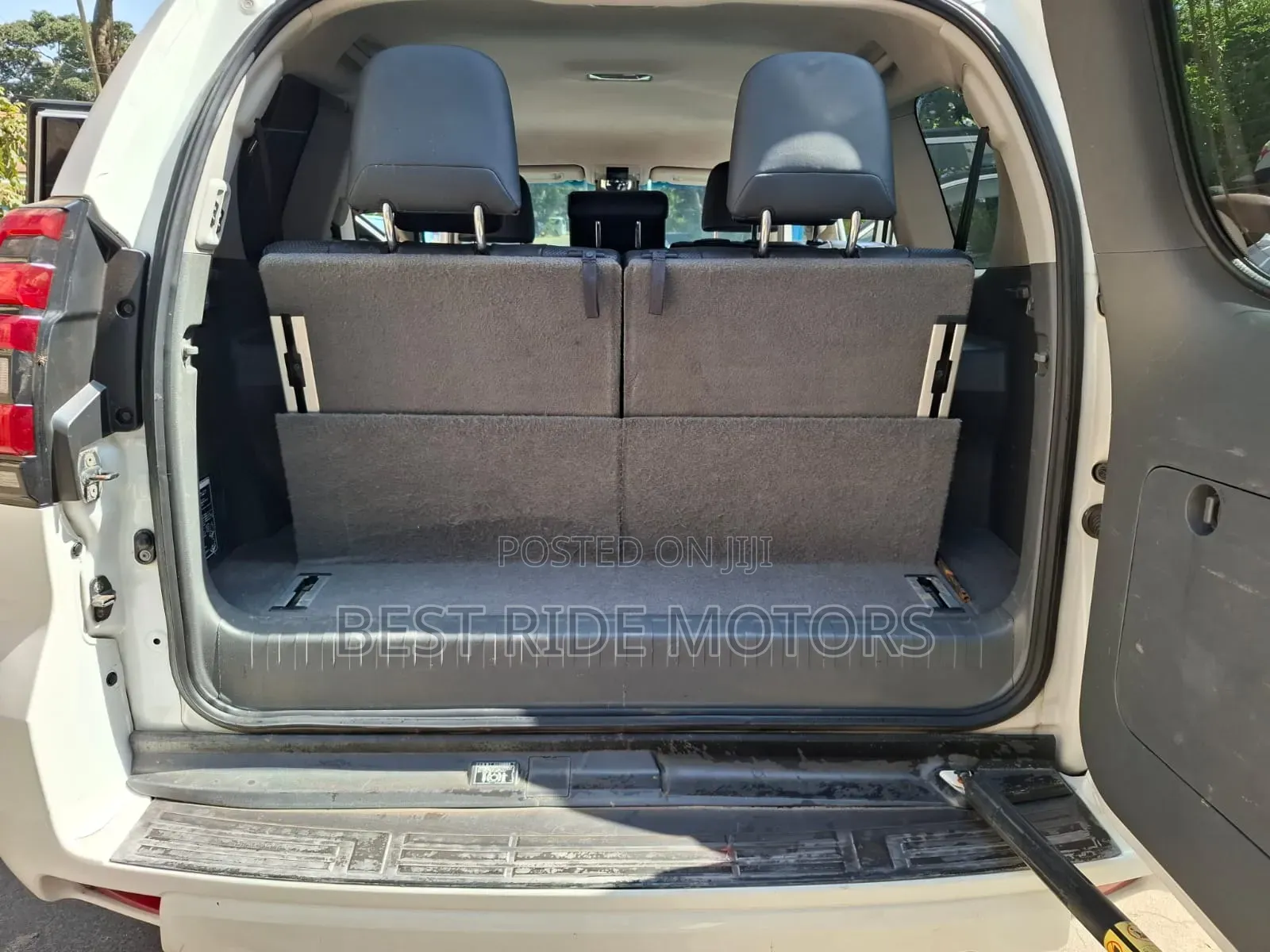 Toyota Land Cruiser Prado 2.7 i 2011 White