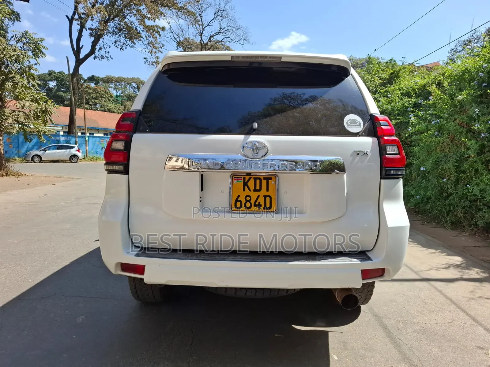 Toyota Land Cruiser Prado 2.7 i 2011 White