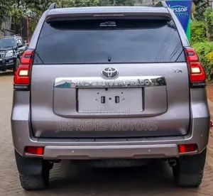 Toyota Land Cruiser Prado 2018 Brown