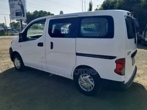 Nissan NV200 2013 White