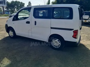 Nissan NV200 2013 White
