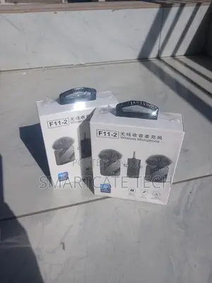 Clear Audio Quality F11-2 Wireless Lavalier Mic 3-in-1 With Dual Mic