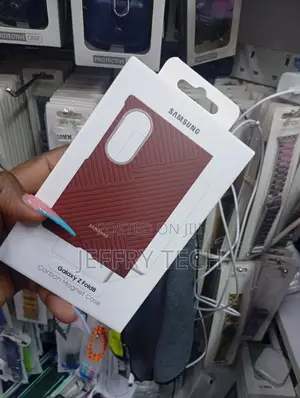 Official Samsung Galaxy Z Fold8 Carbon Magnet Case