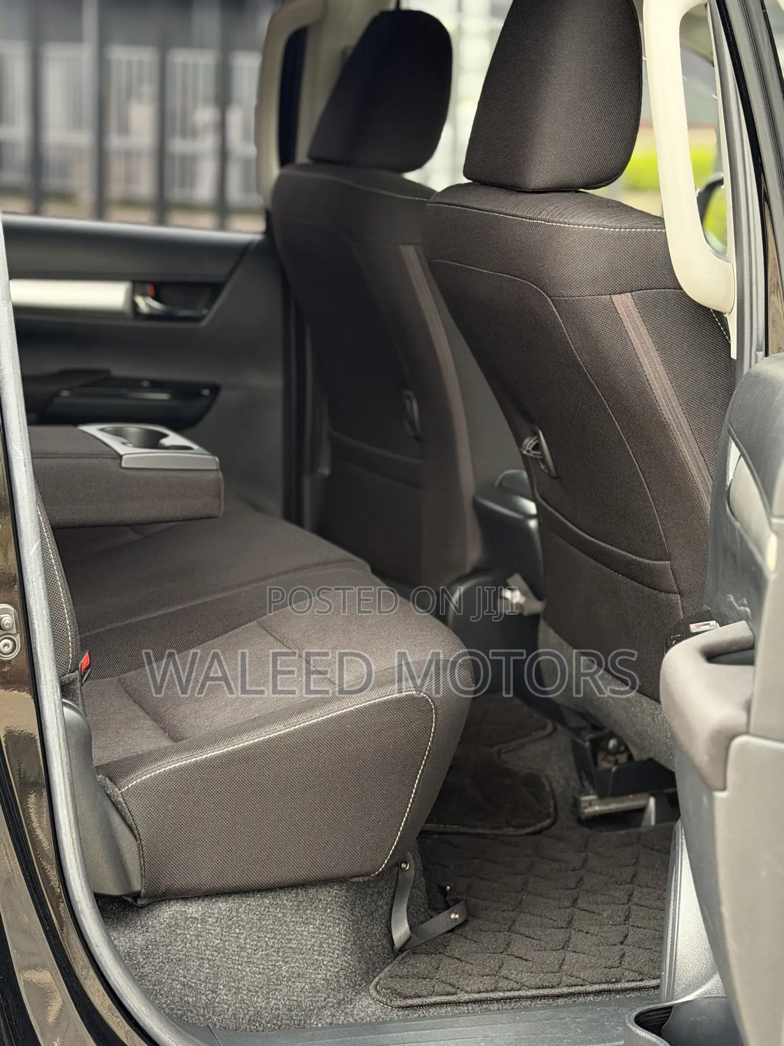 Toyota Hilux 2021 Black