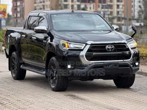Toyota Hilux 2021 Black