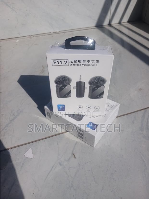 Live Streaming F11-2 Lavalier Microphone 3-in-1 Dual Mic