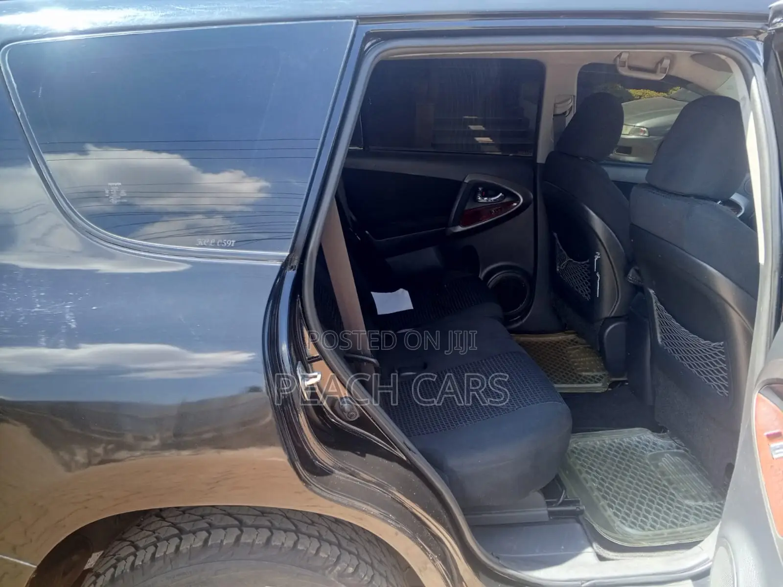 Toyota Vanguard 2010 Black