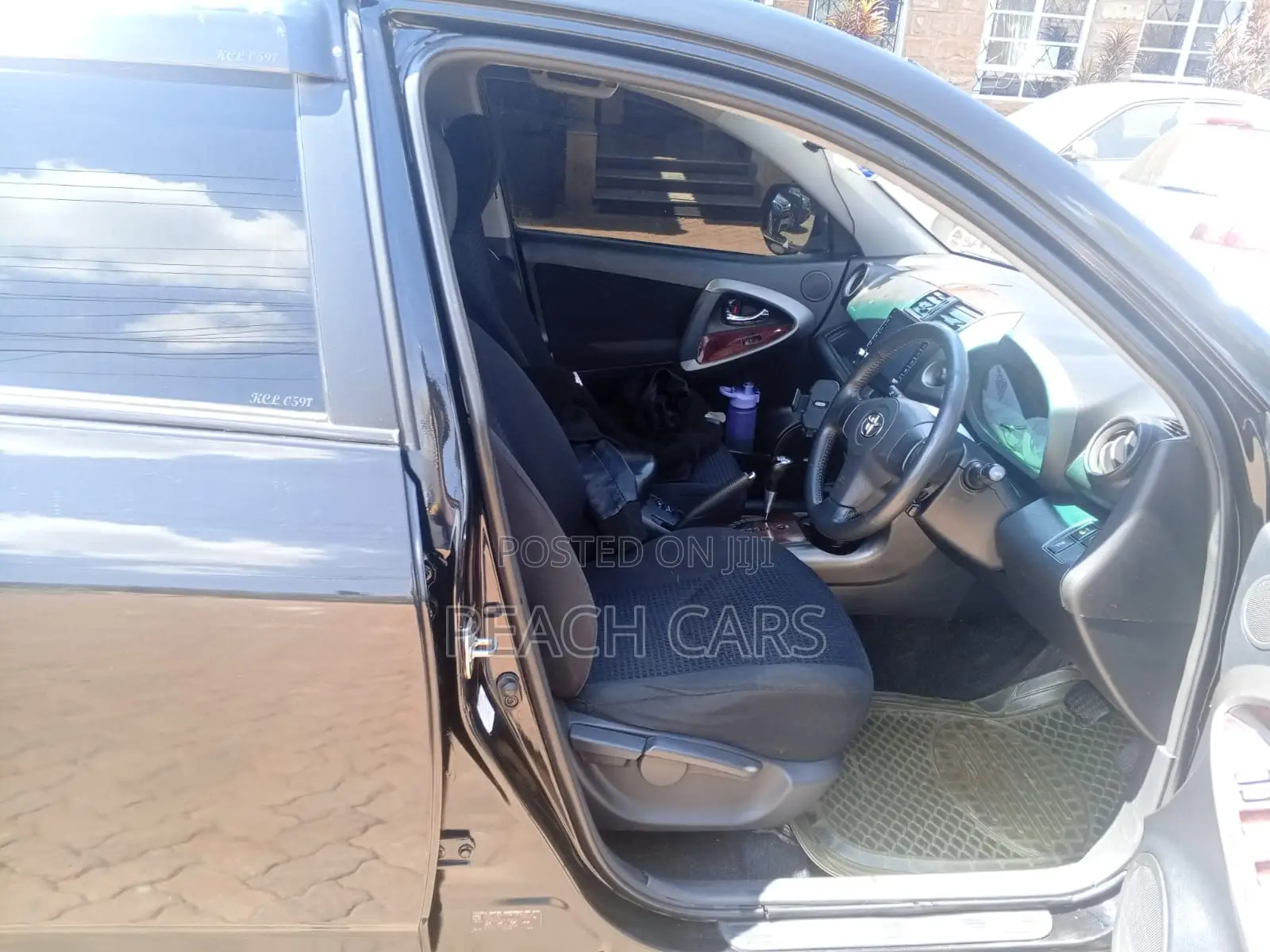 Toyota Vanguard 2010 Black