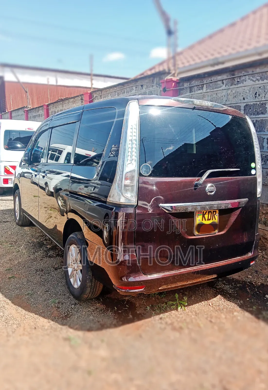 Nissan Serena 2016 Purple
