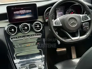Mercedes-Benz GLC-Class 2017 White
