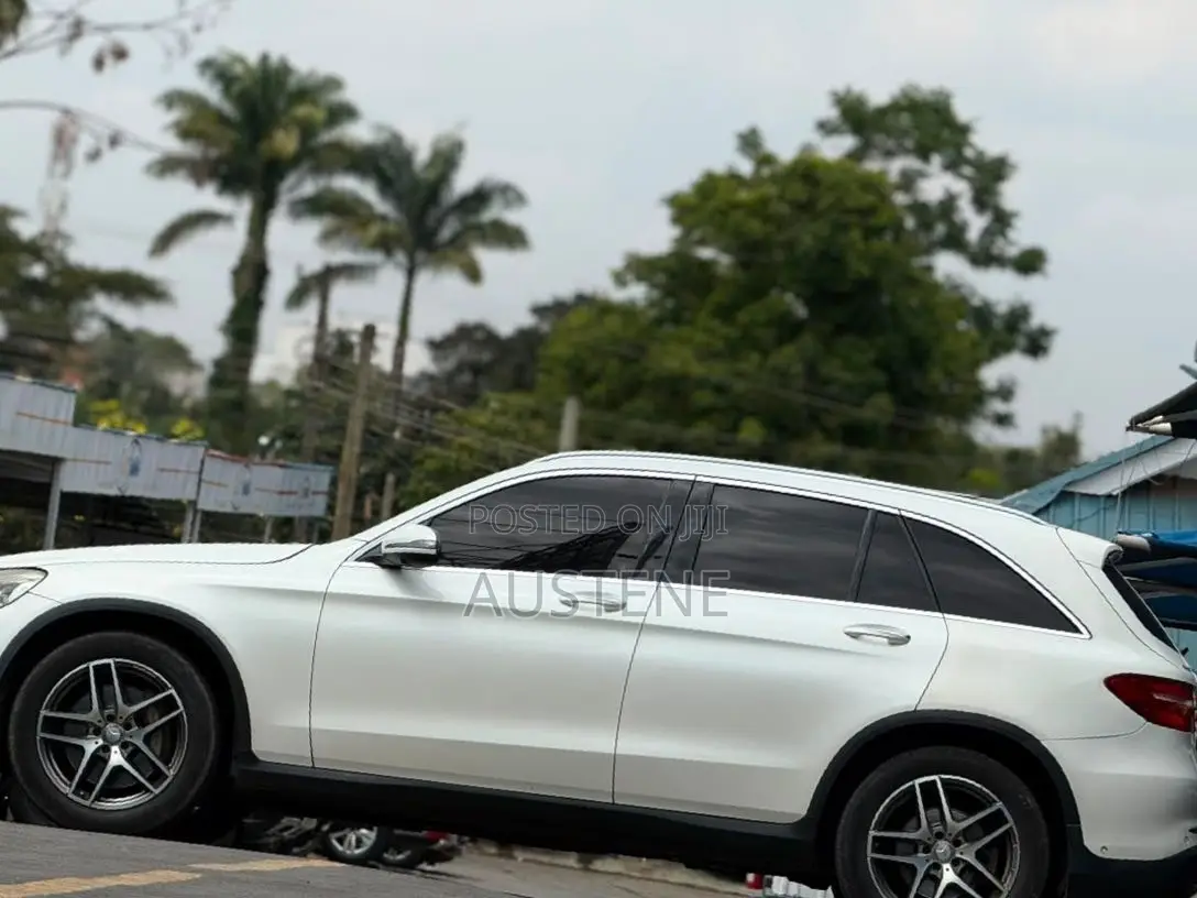 Mercedes-Benz GLC-Class 2017 White
