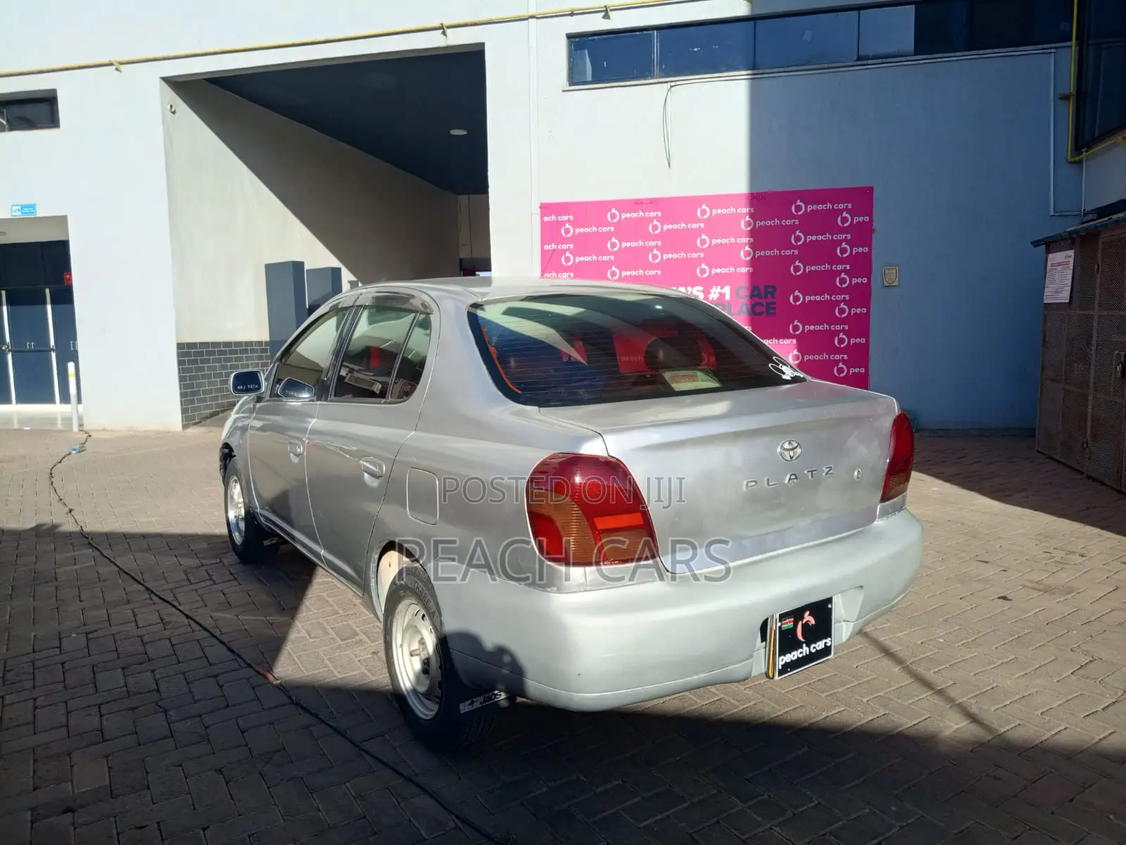 Toyota Platz 2002 Silver