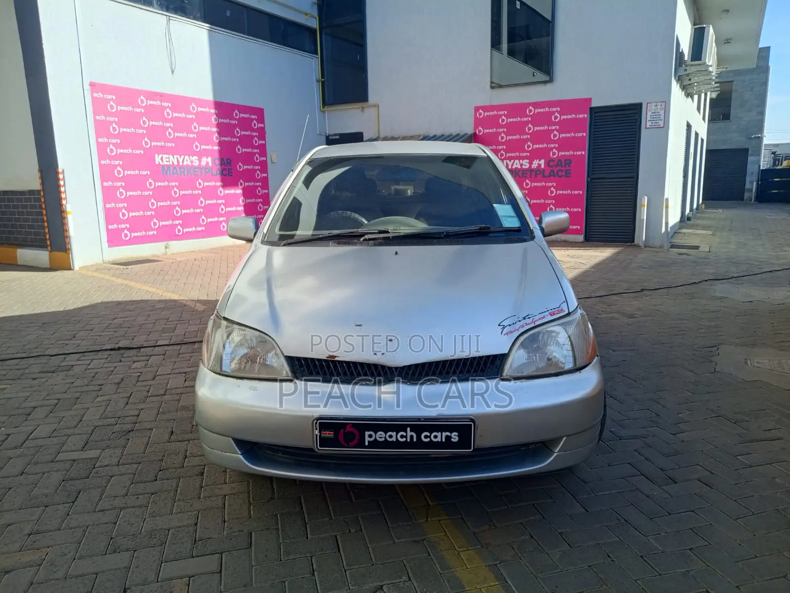 Toyota Platz 2002 Silver