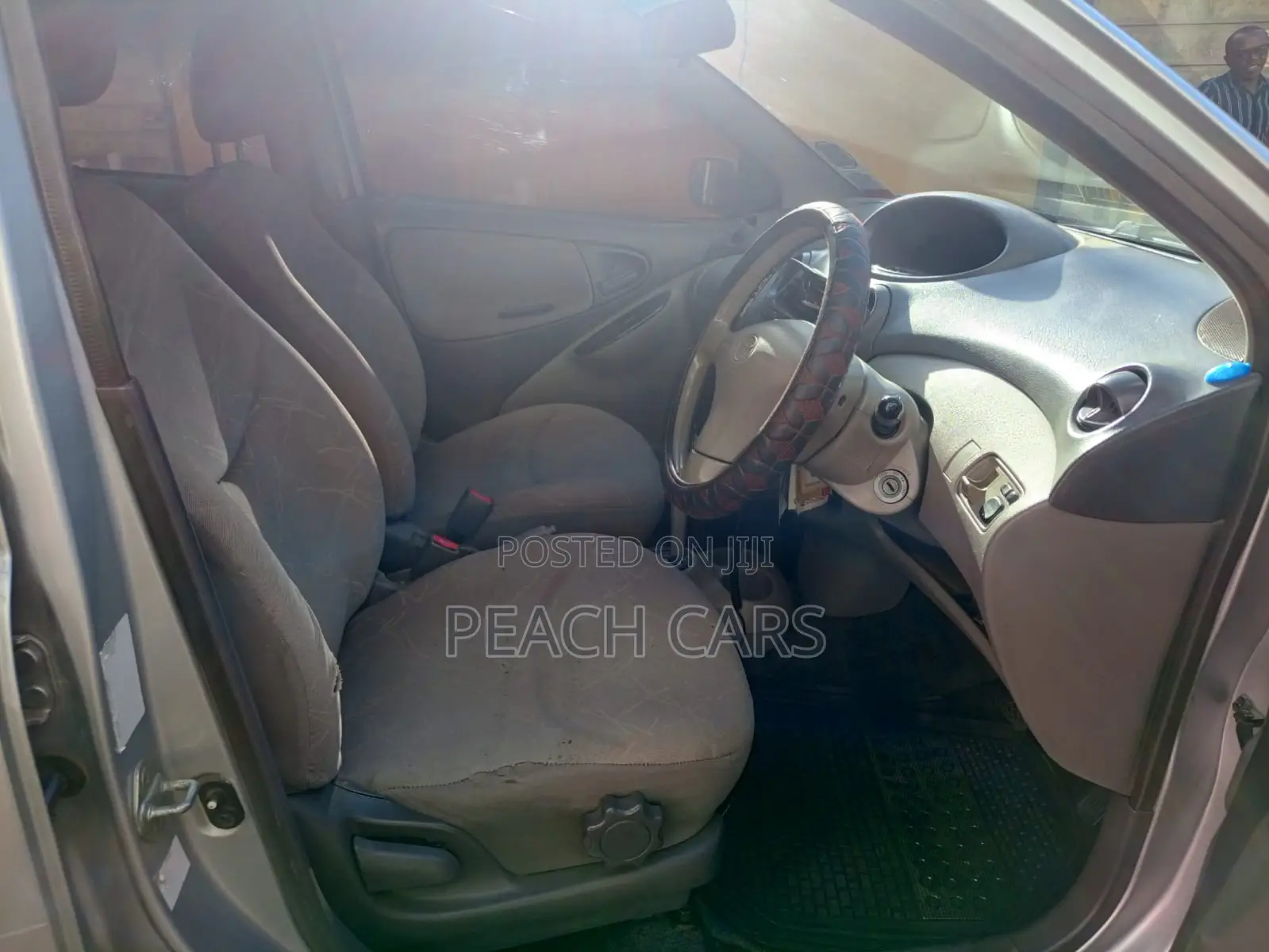 Toyota Platz 2002 Silver