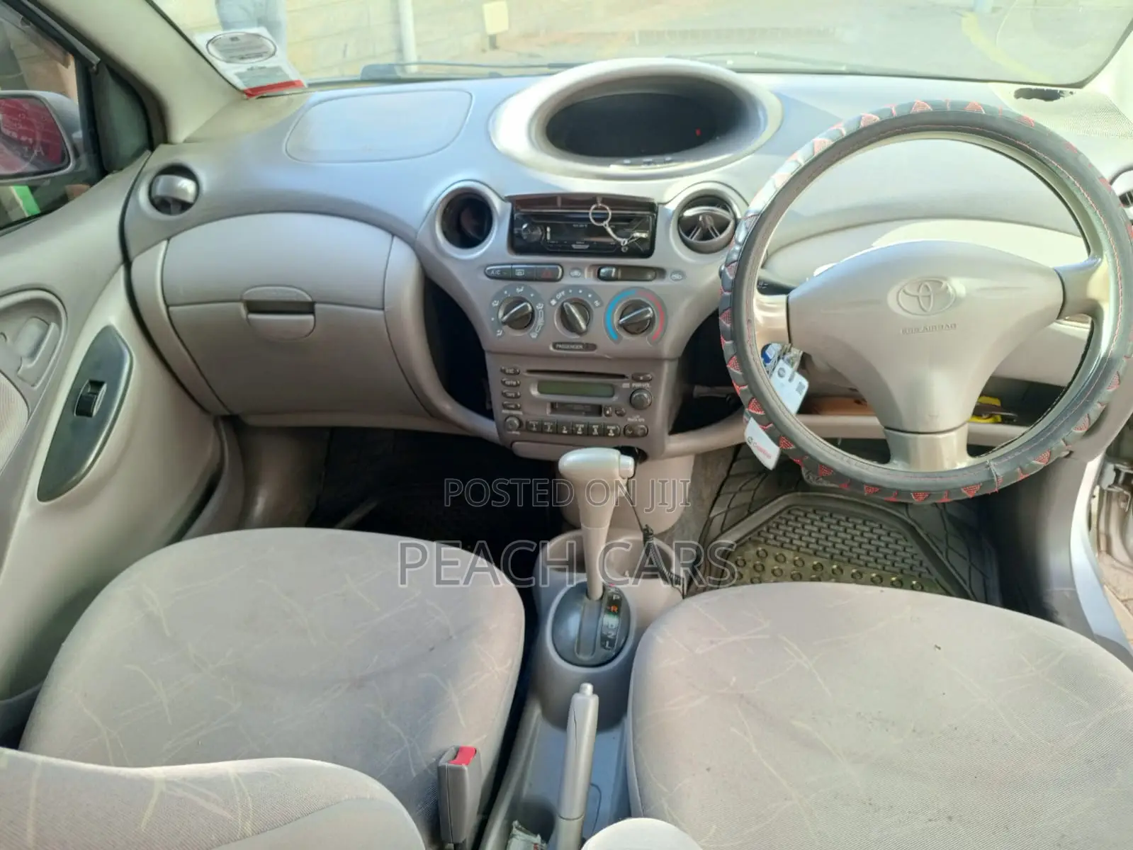 Toyota Platz 2002 Silver