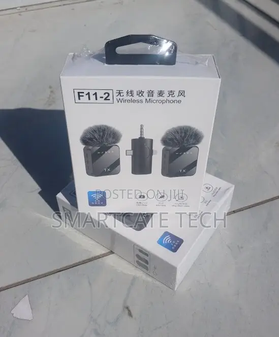 3-in-1 Dual Mic Plug Play Live Streaming Type-C F11-2