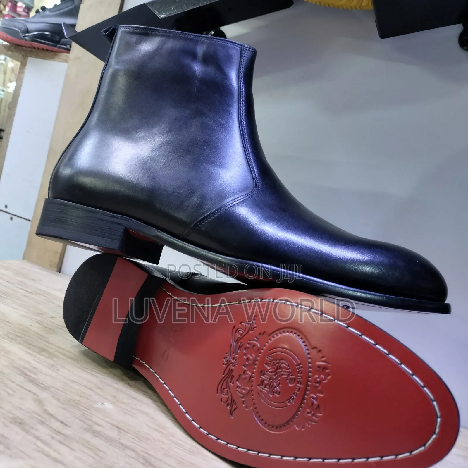 Also Chelsea Boots