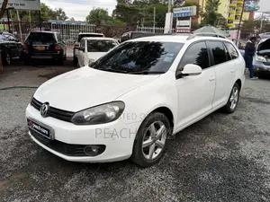 Volkswagen Golf 2011 White