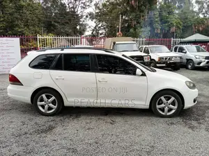 Volkswagen Golf 2011 White