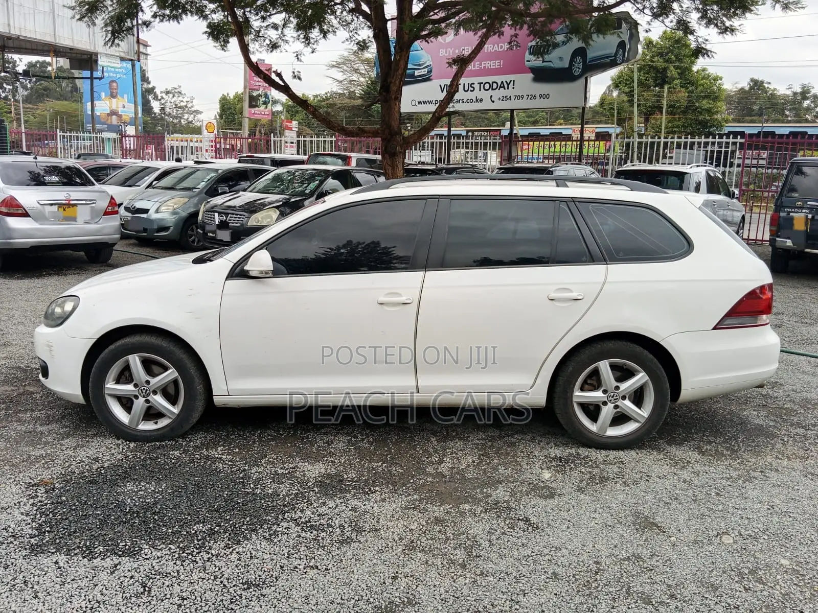 Volkswagen Golf 2011 White