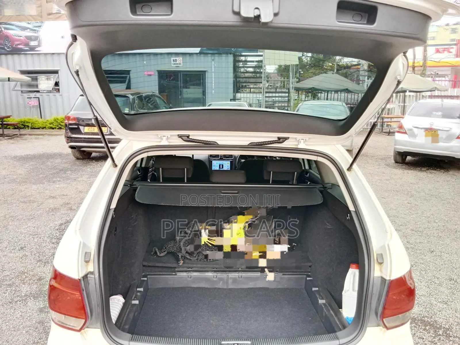 Volkswagen Golf 2011 White