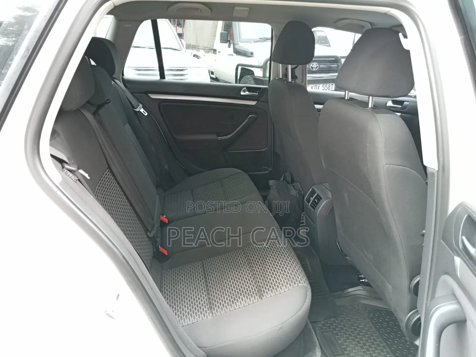 Volkswagen Golf 2011 White