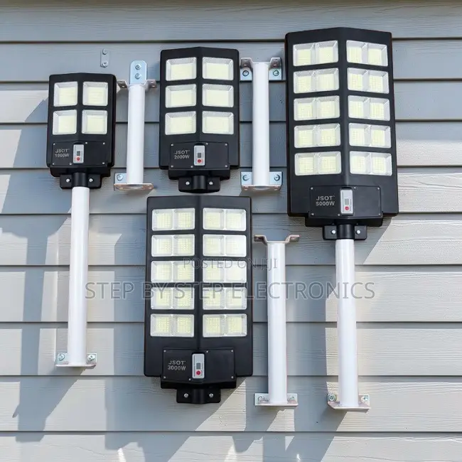 Factory Deals Bright 1000W,2000W,3000W,5000W Watts Solar Street Lights
