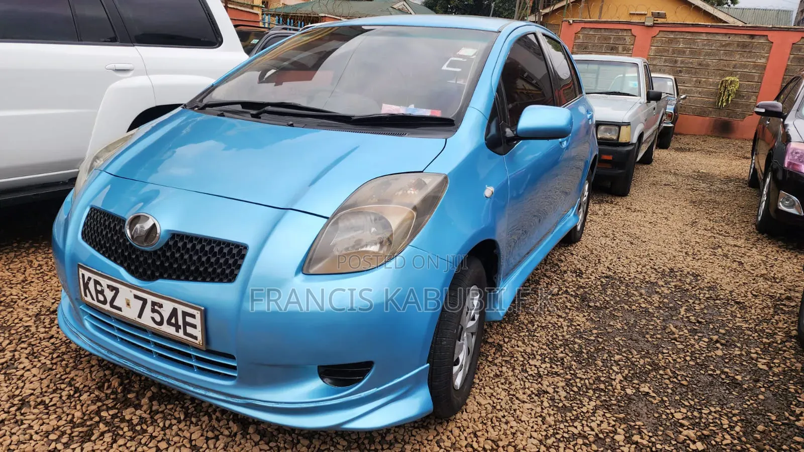 Toyota Vitz 2006 Blue