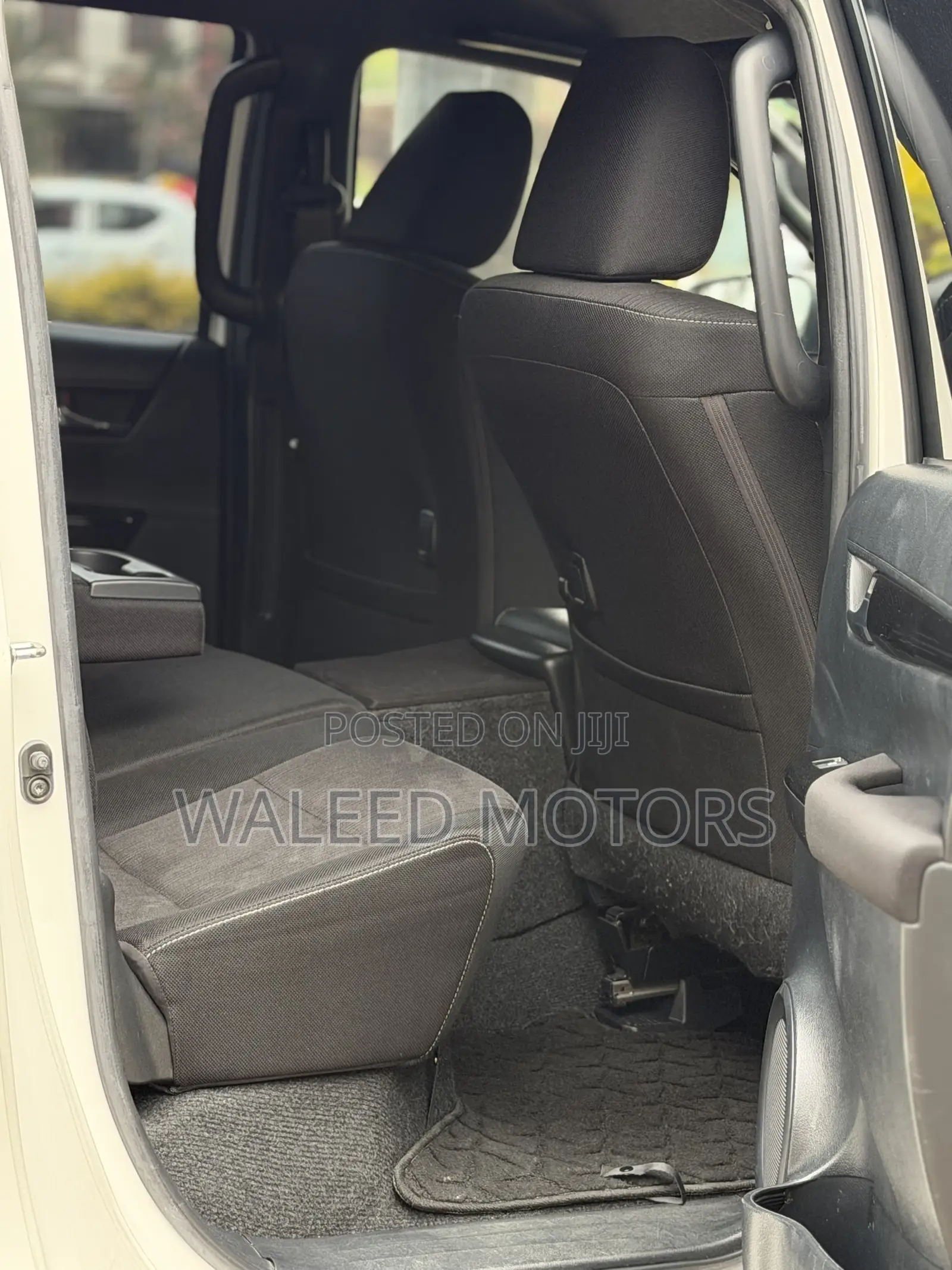 Toyota Hilux 2019 White