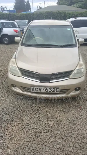 Nissan Tiida 2012 Gray