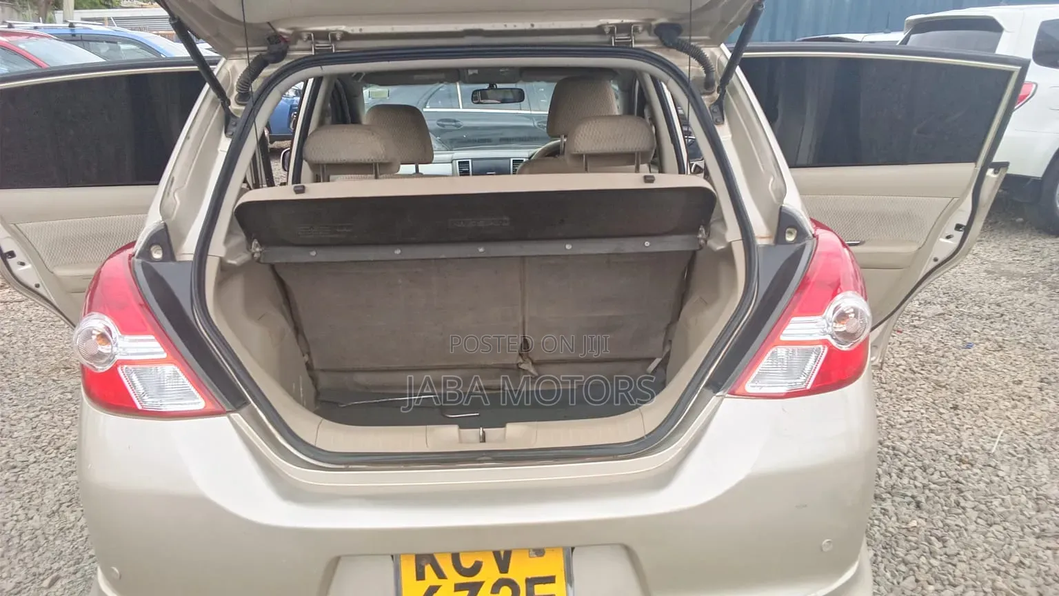 Nissan Tiida 2012 Gray