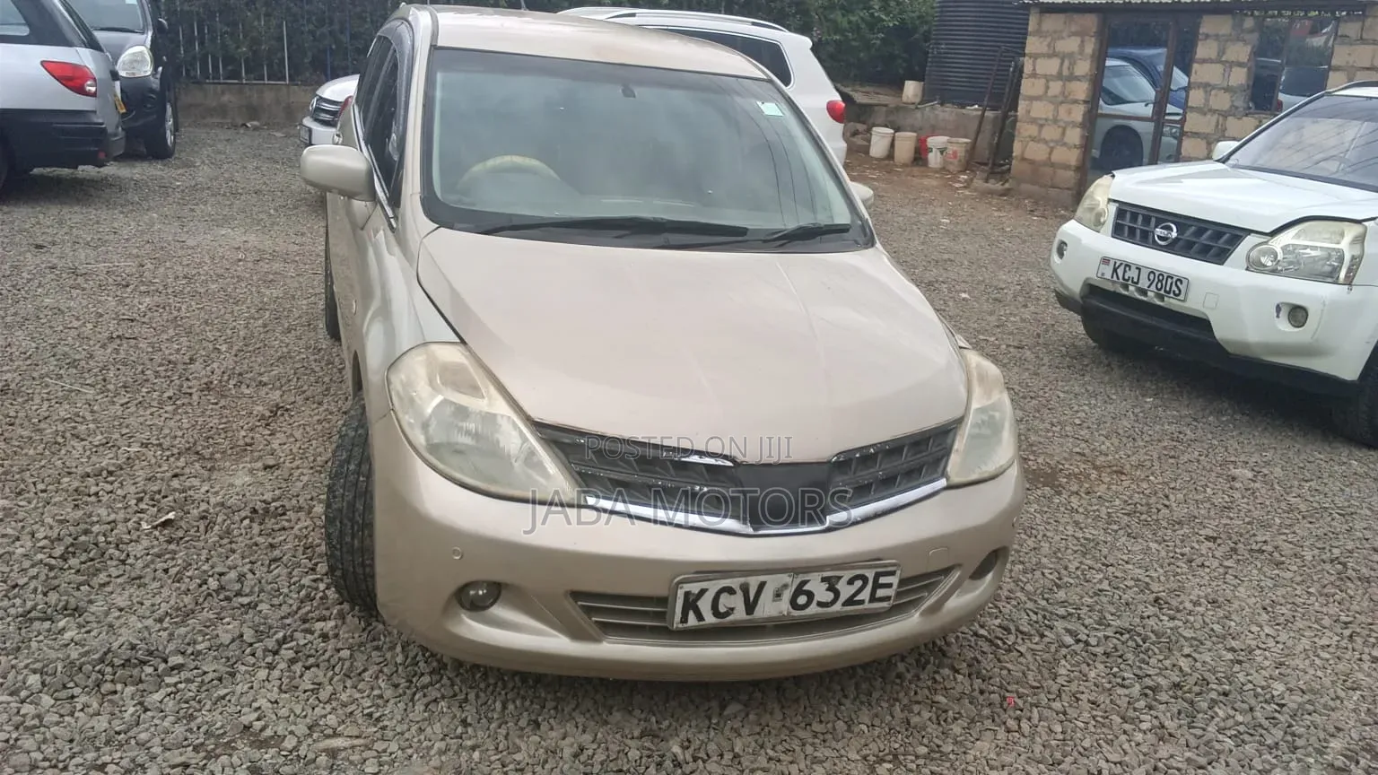 Nissan Tiida 2012 Gray